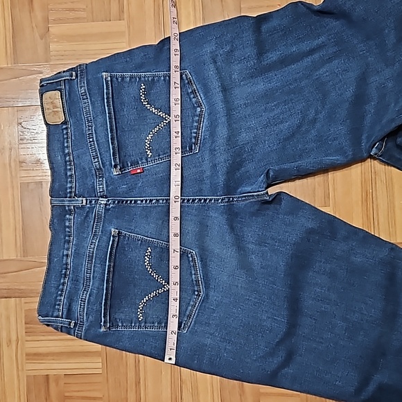 LEVI'S 512 perfectly slimming bootcut jeans - Picture 13 of 16